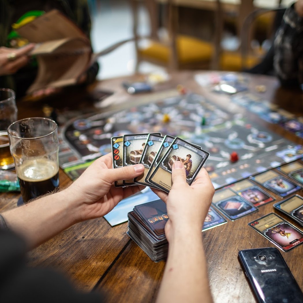 Les Dés Raisonnables – Bar à jeux à Amiens 1